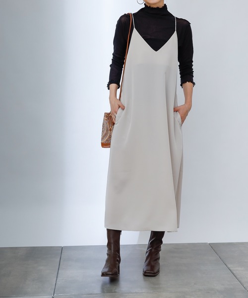 COLONY 2139（コロニートゥーワンスリーナイン）の「マットサテンキャミワンピース（ワンピース・レディース・チャコールグレー/ベージュ/グリーン・FREE）」の13枚目の写真