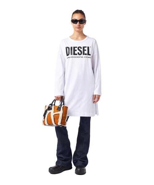 DIESEL（ディーゼル）の「レディース サステナブル コットン ワンピース ディーゼル ロゴ 長袖（ワンピース・レディース・ダークグリーン/ブラック/ホワイト・LARGE/SMALL/X-SMALL/MEDIUM）」の20枚目の写真