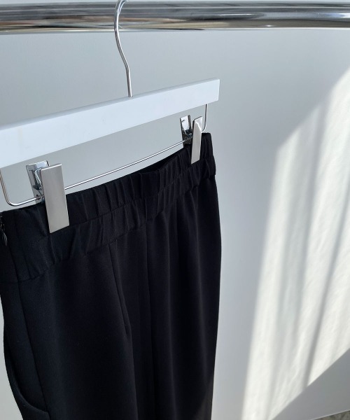 marjour(マージュール)の「STRETCH ROUGH SKIRT(スカート・レディース・ブラック/オレンジ・M)」の4枚目の写真