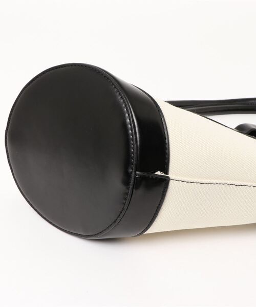 Settimissimo（セッティミッシモ）の「バイカラーオーバルデザインショルダーバッグ（ハンドバッグ・レディース・ブラック/ブラウン・FREE）」の3枚目の写真