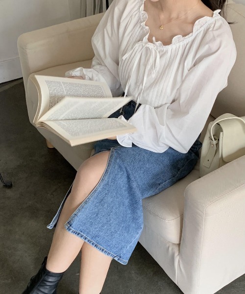 mood for a day(ムードフォーアデイ)の「always denim skirt / スリットデニムスカート(デニムスカート・レディース・ブルー・SMALL/MEDIUM)」の9枚目の写真