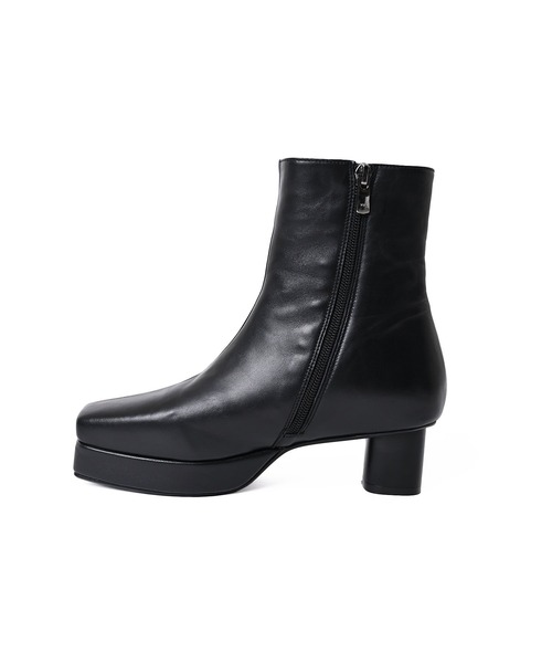 Narcissus(ナルシス)の「【OZKAN】スクエアショートブーツ(ブーツ・レディース・ホワイト/ブラック・38/35/36/37)」の9枚目の写真