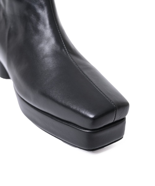 Narcissus(ナルシス)の「【OZKAN】スクエアショートブーツ(ブーツ・レディース・ホワイト/ブラック・38/35/36/37)」の13枚目の写真