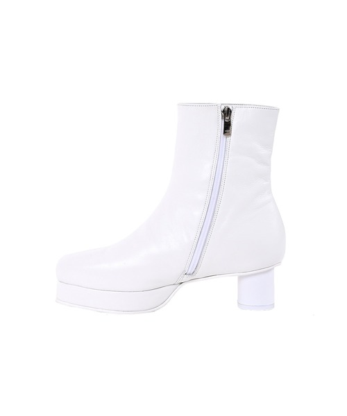 Narcissus(ナルシス)の「【OZKAN】スクエアショートブーツ(ブーツ・レディース・ホワイト/ブラック・38/35/36/37)」の4枚目の写真