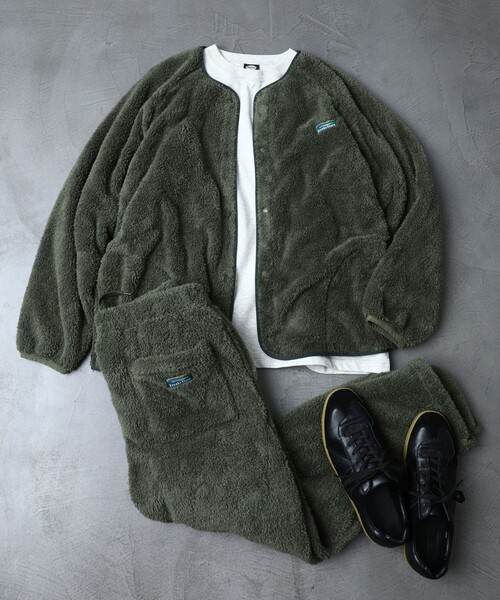 FREAK'S STORE(フリークスストア)の「WEB限定 リラックスフィット フリースセットアップ/ノーカラージャケット×イージーパンツ/カーディガン/ボアジャケット(ノーカラージャケット・メンズ・オリーブ/ベージュ/ブラック・MEDIUM/SMALL/LARGE)」の3枚目の写真