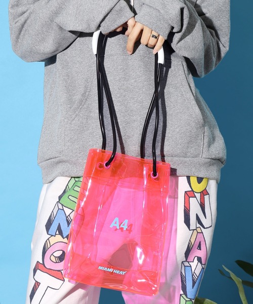 NaNa-NaNa(ナナナナ)の「nana-nana/ナナナナ A4 PVC ハンドバッグ トートバッグ シリコンハンドル NBA クリアバッグ 保管袋付き(ハンドバッグ・レディース・パープル/ブラウン/ピンク/ブルー/グリーン/ホワイト・ONE SIZE)」の7枚目の写真