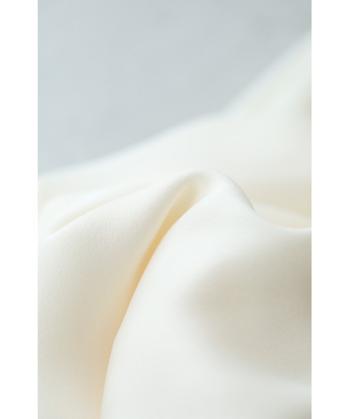 cawaii（カワイイ）の「美しく艶めくパールネックのブラウストップス（シャツ/ブラウス・レディース・ホワイト・FREE）」の3枚目の写真