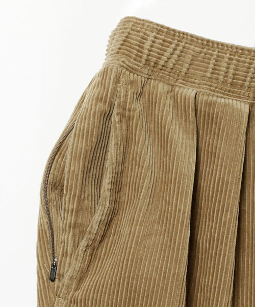 BEAMS（ビームス）の「BEAMS / ウェビング バギーパンツ（その他パンツ・メンズ・チャコールグレー/ベージュ・SMALL/MEDIUM/LARGE/X-LARGE）」の6枚目の写真