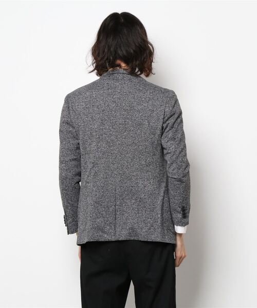 Alexander Julian(アレキサンダージュリアン)の「アレキサンダージュリアンメンズ/ALEXANDER JULIAN:MEN 軽量ストレッチ ヘリンボン2ボタンジャケット(テーラードジャケット・メンズ・グレー・MEDIUM/LARGE/X-LARGE/S)」の3枚目の写真
