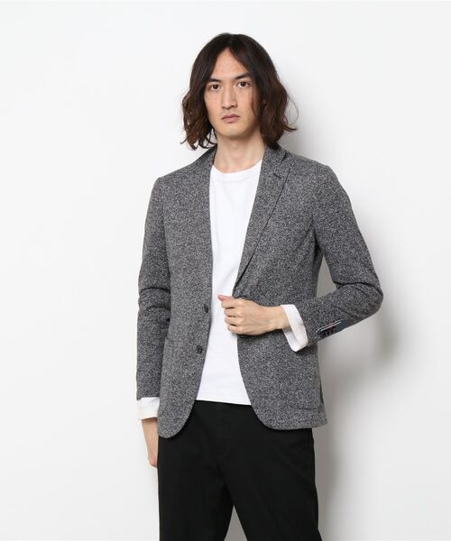 Alexander Julian(アレキサンダージュリアン)の「アレキサンダージュリアンメンズ/ALEXANDER JULIAN:MEN 軽量ストレッチ ヘリンボン2ボタンジャケット(テーラードジャケット・メンズ・グレー・MEDIUM/LARGE/X-LARGE/S)」の9枚目の写真
