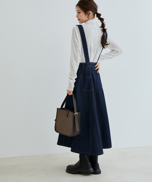 vis-`a-vis（ビサビ）の「【WEB限定】デニム＆ツイルジャンパースカート（ジャンパースカート・レディース・ホワイト/ネイビー・M/S）」の5枚目の写真