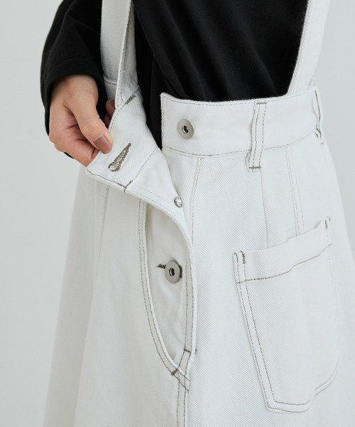 vis-`a-vis（ビサビ）の「【WEB限定】デニム＆ツイルジャンパースカート（ジャンパースカート・レディース・ホワイト/ネイビー・M/S）」の15枚目の写真