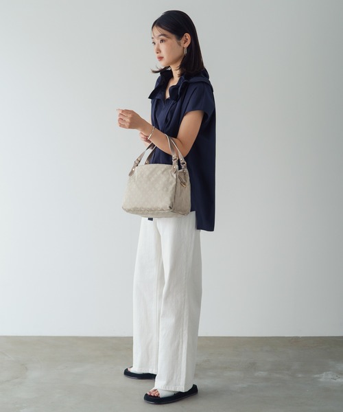 russet(ラシット)の「カラーハンドルハンドバッグ(CE-167)(ハンドバッグ・レディース・グレー/アイボリー/ブラウン/グレー系その他/ブラック/バイオレット/ローズ/マスタード/カーキ/グレー系その他2/ネイビー/グレー系その他3/ダークネイビー/グレー系その他4・FREE)」の18枚目の写真