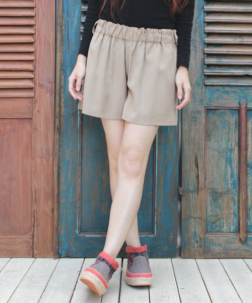 チャイハネ（チャイハネ）の「【チャイハネ】セルテショートパンツ/キュロット（その他パンツ・レディース・ベージュ/オレンジ/グリーン/ネイビー・FREE）」の2枚目の写真