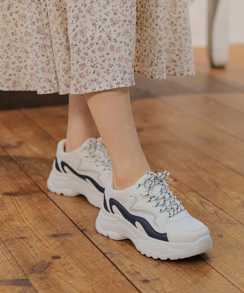 Honeys（ハニーズ）の「ダッドスニーカー（スニーカー・レディース・ブラック/ホワイト/ホワイト×ブルー/ベージュ系その他/ホワイト×グレー/ホワイト×シルバー・S/LL/M/L）」の11枚目の写真