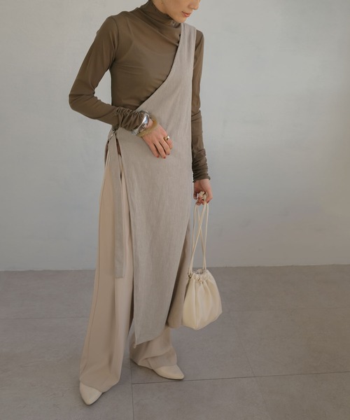 ＡＮＤＪ（アンドジェイ）の「袖シャーリングハイネックシアートップス（Tシャツ/カットソー・レディース・グリーン/ブラウン/ブラック/ピンク/グリーン系その他/ピンク系その他/アイボリー/レッド/ブルー/イエロー・M）」の20枚目の写真