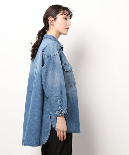 coca(coca)(コカ)の「\新色追加/ビッグデニムシャツ(シャツ/ブラウス・レディース・ブルー系その他/アイボリー・ONE SIZE/M/L)」の13枚目の写真