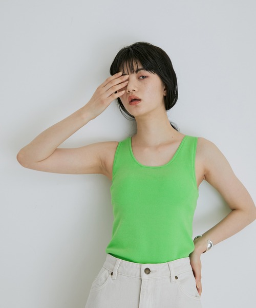 ADAM ET ROPE'（アダムエロペ）の「カップインニットタンク（タンクトップ・レディース・ブラック/キナリ/ライトグリーン・FREE）」の3枚目の写真