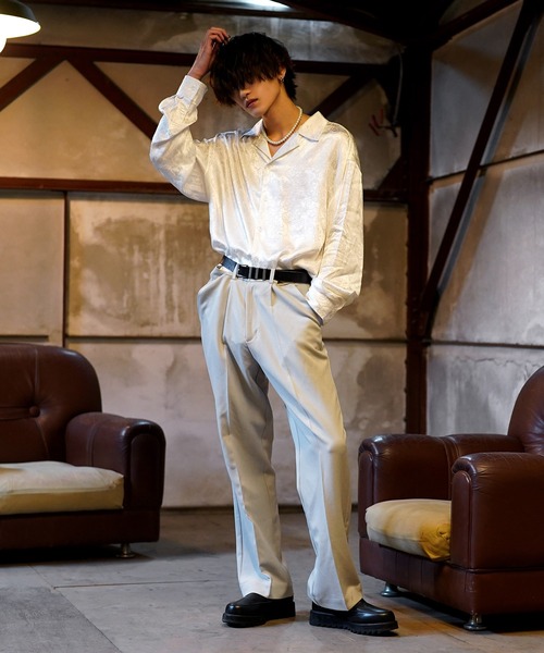 G.O.C（ジーオーシー）の「ペイズリー ジャガード オープン カラー サテンシャツ（シャツ/ブラウス・メンズ・ホワイト/ブラック/ブルーグリーン・MEDIUM/LARGE）」の5枚目の写真