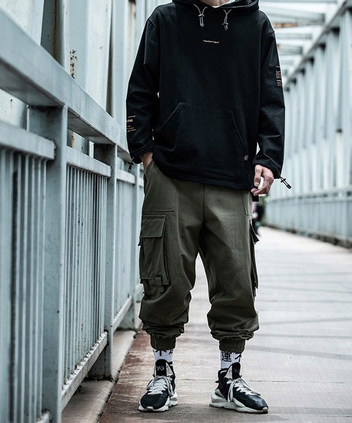 CORPUS TOKYO（コーパス トーキョー）の「Lazy Tokyo ジョガーカーゴパンツ（カーゴパンツ・メンズ・カーキ/ブラック・2/4/3/1）」の12枚目の写真