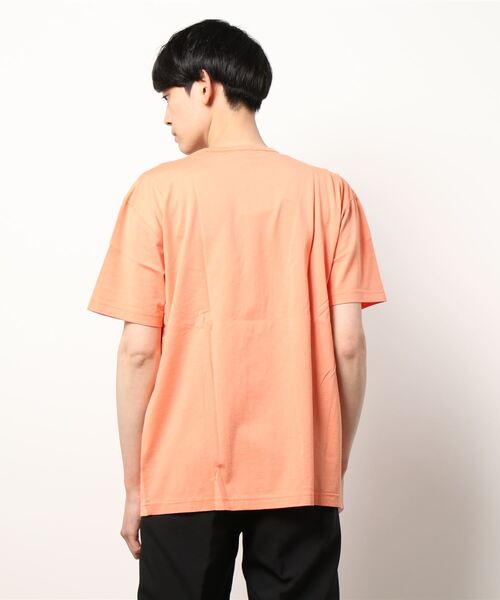 NAISSANCE（ネサンス）の「NAISSANCE(ネサーンス)/LOGO T-SHIRT ロゴTシャツ（Tシャツ/カットソー・メンズ・ホワイト/ピンク/チャコール・MEDIUM/LARGE）」の5枚目の写真