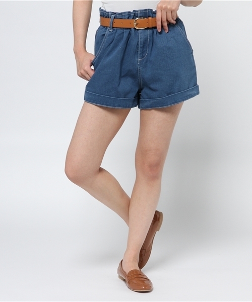 one after another NICE CLAUP（ワンアフターアナザーナイスクラップ）の「【non-no4月号掲載 ナイスクラップ】ベルト付ハイウェストショートパンツ（その他パンツ・レディース・オフホワイト/ブルー系その他/インディゴブルー/ストライプ・FREE）」の4枚目の写真