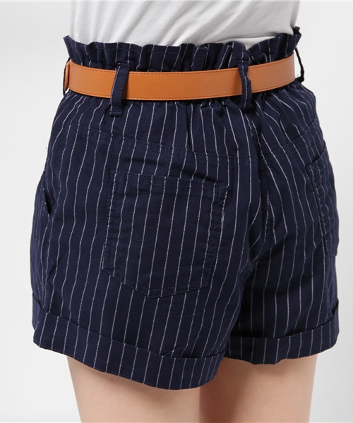 one after another NICE CLAUP（ワンアフターアナザーナイスクラップ）の「【non-no4月号掲載 ナイスクラップ】ベルト付ハイウェストショートパンツ（その他パンツ・レディース・オフホワイト/ブルー系その他/インディゴブルー/ストライプ・FREE）」の15枚目の写真