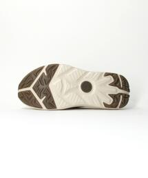 UGG アグ サンダル CA805 V2 SLIDE スライド　24cm UGG】M CA805 V2 SLIDE（スニーカー）｜UGG（アグ
