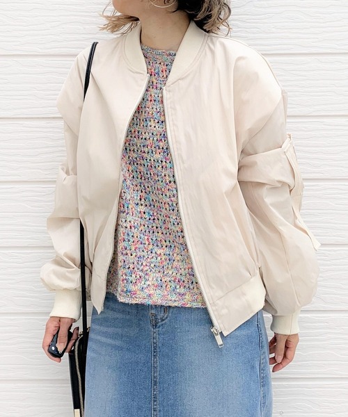 Q(キュー)の「袖ギャザーブルゾン(ブルゾン・レディース・ブラック/ベージュ・MEDIUM)」の15枚目の写真