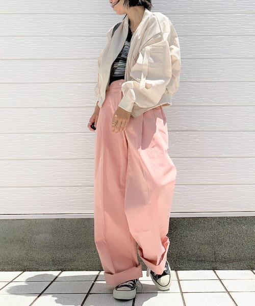 Q(キュー)の「袖ギャザーブルゾン(ブルゾン・レディース・ブラック/ベージュ・MEDIUM)」の17枚目の写真