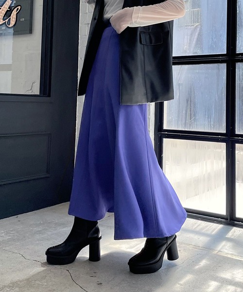 PAGEBOY（ページボーイ）の「ワイドフレアスカート（スカート・レディース・ブラック/ロイヤルブルー/グレイッシュベージュ・FREE）」の11枚目の写真