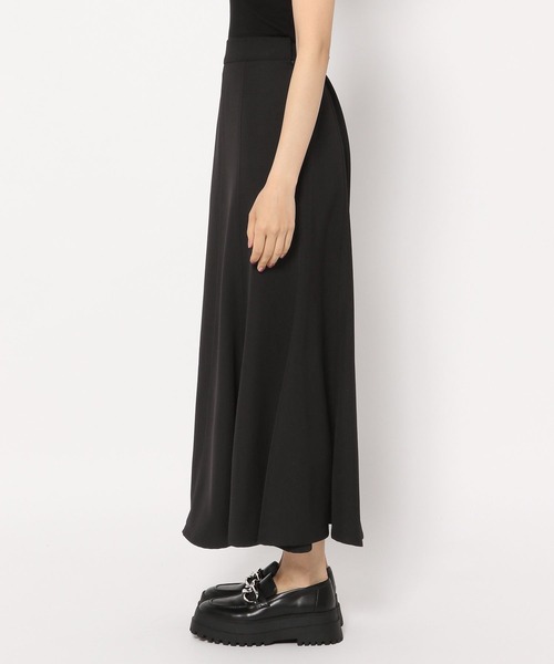 PAGEBOY（ページボーイ）の「ワイドフレアスカート（スカート・レディース・ブラック/ロイヤルブルー/グレイッシュベージュ・FREE）」の16枚目の写真