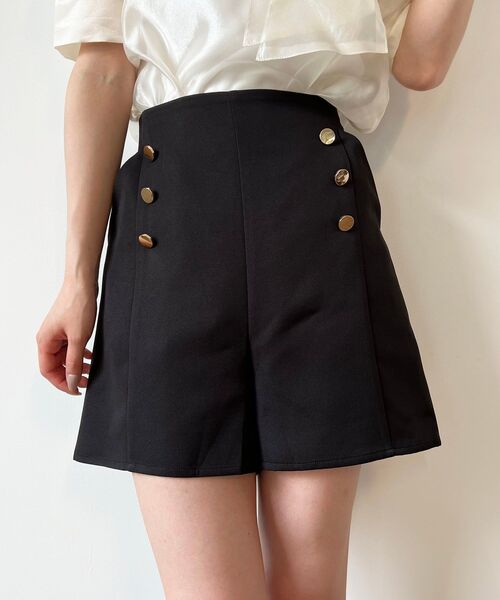 MAJESTIC LEGON(マジェスティックレゴン)の「ダブルボタンショートパンツ(その他パンツ・レディース・ブラック/ブラック系その他/ブラウン系その他2・MEDIUM)」の10枚目の写真