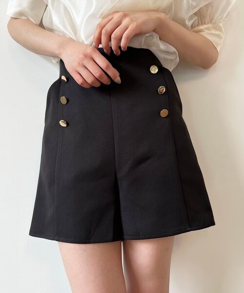 MAJESTIC LEGON(マジェスティックレゴン)の「ダブルボタンショートパンツ(その他パンツ・レディース・ブラック/ブラック系その他/ブラウン系その他2・MEDIUM)」の11枚目の写真