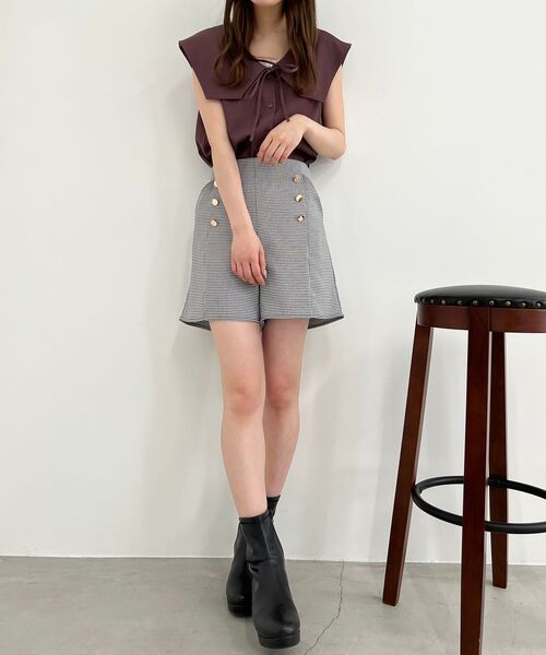 MAJESTIC LEGON(マジェスティックレゴン)の「ダブルボタンショートパンツ(その他パンツ・レディース・ブラック/ブラック系その他/ブラウン系その他2・MEDIUM)」の14枚目の写真