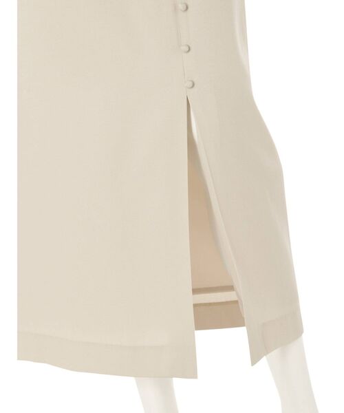 MERCURYDUO（マーキュリーデュオ）の「ボタンデザインスリットタイトスカート（スカート・レディース・オフホワイト/ネイビー/ベージュ・SMALL/MEDIUM）」の17枚目の写真