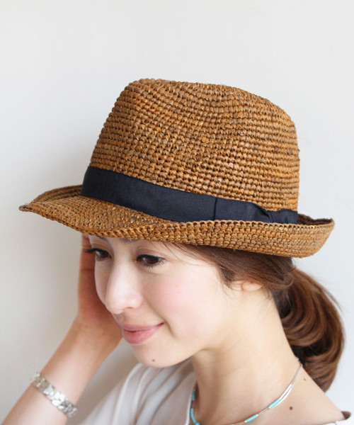 BEAUTY&YOUTH UNITED ARROWS（ビューティーアンドユースユナイテッドアローズ）の「BYBC∵ ラフィアテープハット◆（ハット・レディース・ブラック/ダークブラウン/ベージュ・FREE）」の2枚目の写真