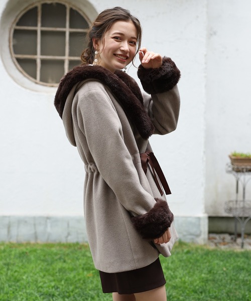 美品 Astrid Andersenファー付 パーカー オーバーサイズコート M 美品 Astrid Andersen アストリッド・アンデルセン ファー付 パーカー