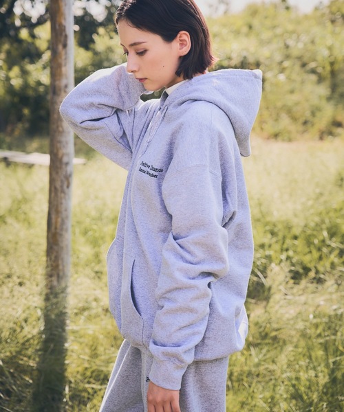 EMMA NOVEMBER (エマノーヴェンバー)の「Embroidery ヘビーブレンド フーディー(パーカー・メンズ・グレー/ブラック/ネイビー/ホワイト/サンドベージュ・1/3/2)」の17枚目の写真