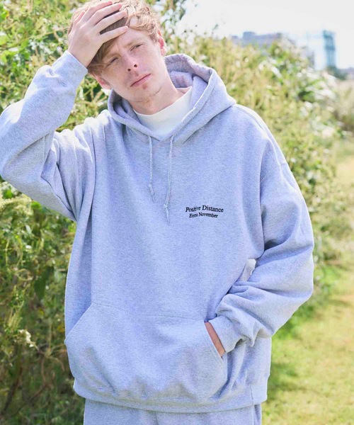 EMMA NOVEMBER (エマノーヴェンバー)の「Embroidery ヘビーブレンド フーディー(パーカー・メンズ・グレー/ブラック/ネイビー/ホワイト/サンドベージュ・1/3/2)」の16枚目の写真