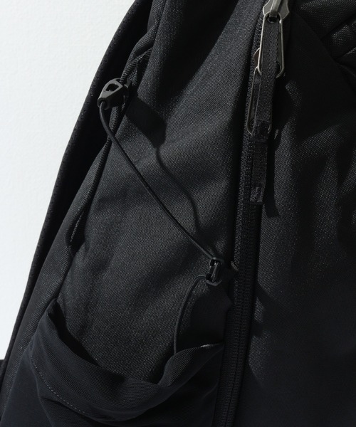 ARC'TERYX（アークテリクス）の「【ARC'TERYX/アークテリクス】MANTIS 26(マンティス 26)（バックパック/リュック・メンズ・ブラック/ネイビー・FREE）」の18枚目の写真