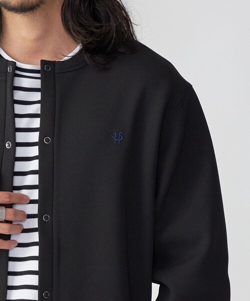 SHIPS(シップス)の「*SHIPS: ワンポイント ロゴ 梨地 ボンディング フリース クルーネック スナップ カーディガン(カーディガン/ボレロ・メンズ・ブラック/グレー/ベージュ・SMALL/MEDIUM/LARGE/X-LARGE)」の17枚目の写真