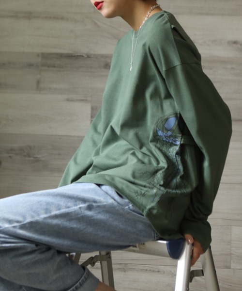 GENXDER(ノンジェンダー)の「【genxder】ユニセックス オリジナルクラゲプリント 蝶々刺繍 肩紐付き ロングTシャツ(Tシャツ/カットソー・メンズ・グレー/ブラウン/ブラック/ホワイト/ホワイト系その他/ブラック系その他/グレー系その他/ブラウン系その他/グリーン系その他/グリーン・MEDIUM/LARGE/X-LARGE)」の9枚目の写真