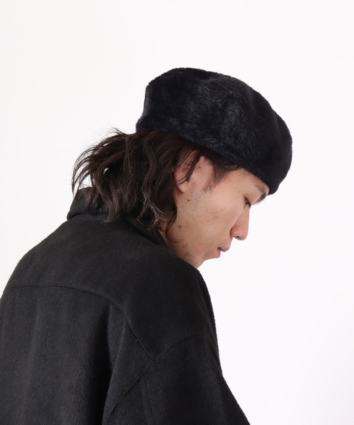 Vaquiaux ファー付きベレー帽 ブラック　キノコちゃん Vaquiaux ファー付きベレー帽 ブラック キノコちゃん