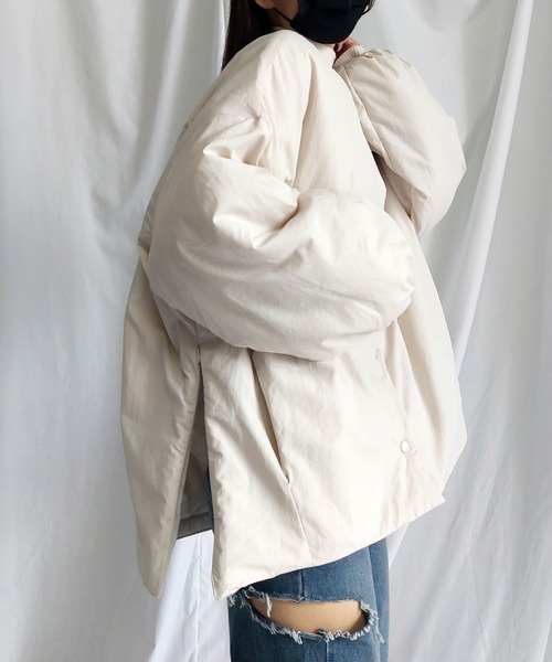me+em select（ミームセレクト）の「ノーカラージップスリットマットナイロンダウンジャケット（ブルゾン・レディース・ブラック/カーキ/アイボリー・MEDIUM）」の6枚目の写真