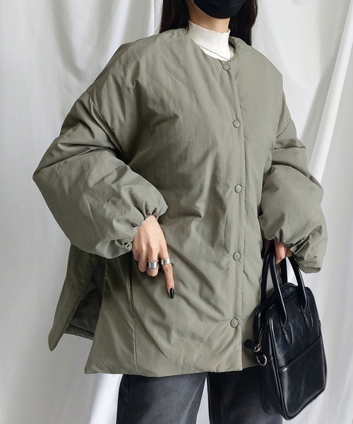 me+em select（ミームセレクト）の「ノーカラージップスリットマットナイロンダウンジャケット（ブルゾン・レディース・ブラック/カーキ/アイボリー・MEDIUM）」の12枚目の写真