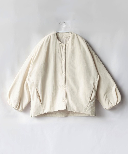 me+em select（ミームセレクト）の「ノーカラージップスリットマットナイロンダウンジャケット（ブルゾン・レディース・ブラック/カーキ/アイボリー・MEDIUM）」の22枚目の写真