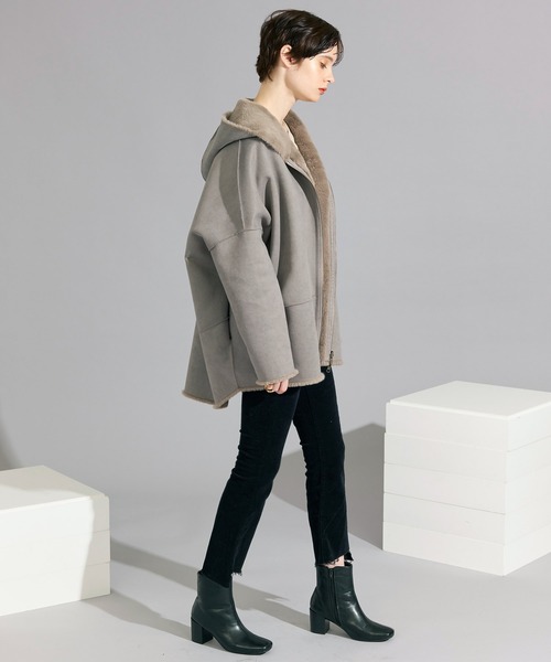 TITE IN THE STORE（ティテ　インザ　ストア）の「リバーシブルフェイクムートンコート（ムートンコート・レディース・キャメル/グレー・38）」の10枚目の写真