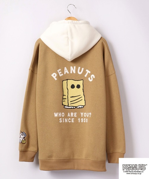 PEANUTS(ピーナッツ)の「PEANUTS スヌーピー 裏起毛スウェット パーカー(パーカー・レディース・杢グレー/モカ/カーキ/ブルーグレー/グレー系その他/オートミール/ネイビー/オフホワイト/ピンクベージュ/ブルー/ブラック/レッド・L/M/LL)」の19枚目の写真
