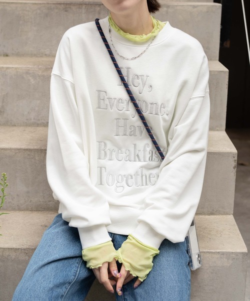 WEGO(ウィゴー)の「WEGO/グラフィックルーズスウェット(スウェット・レディース・ホワイト/ピンク/オートミール・FREE)」の2枚目の写真